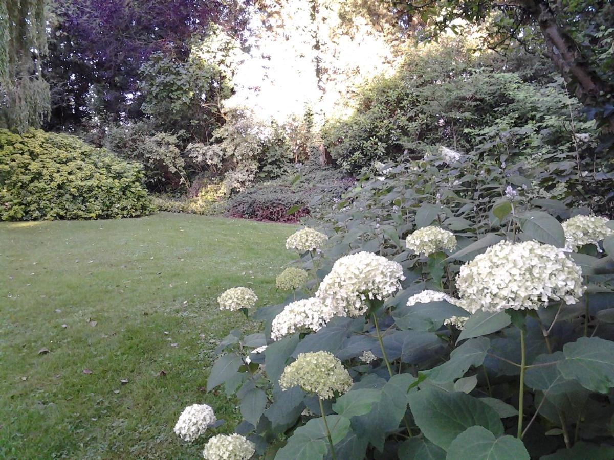 Les Jardins Bed & Breakfast