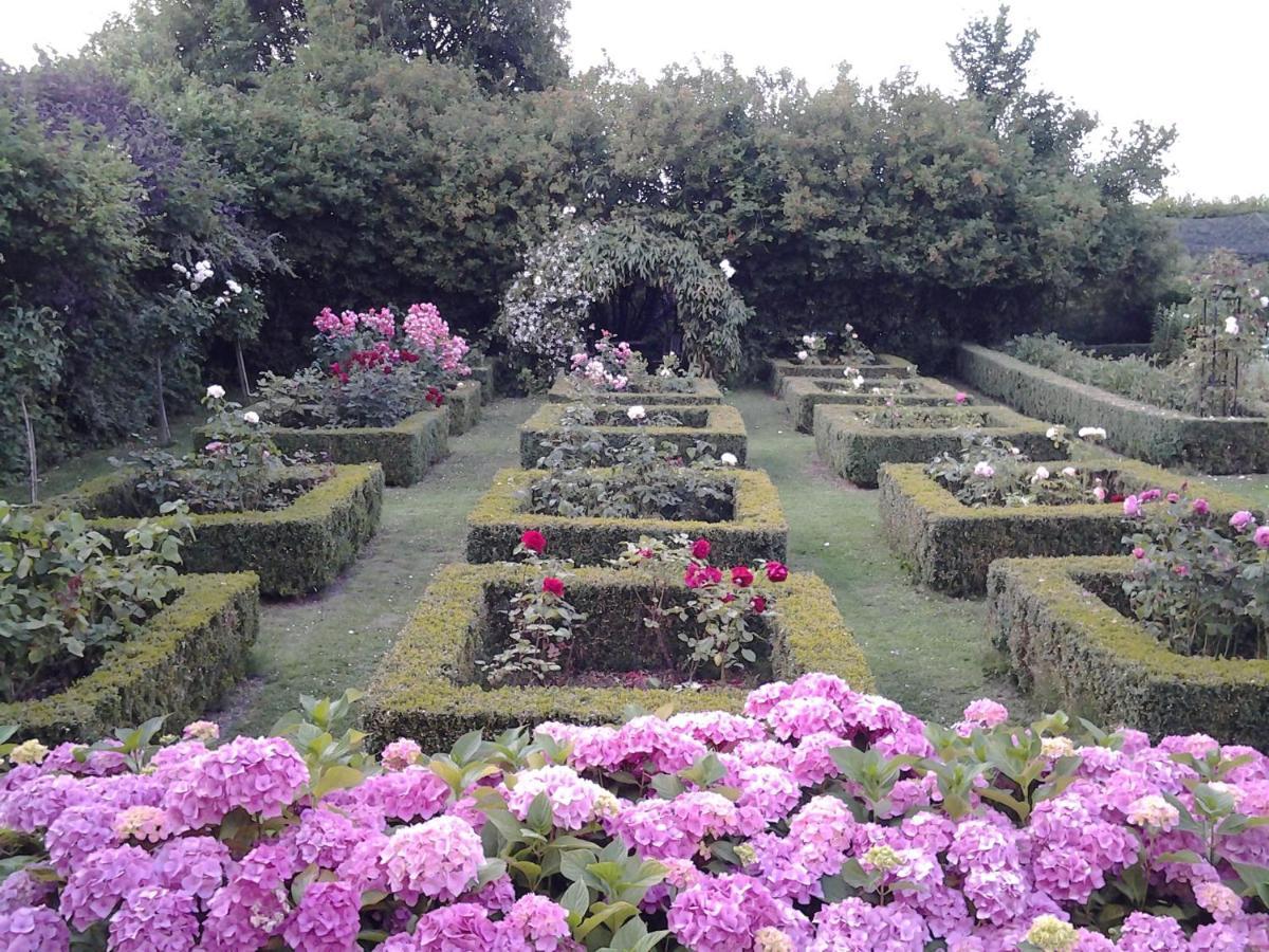 Bed & Breakfast Les Jardins Hoymille
